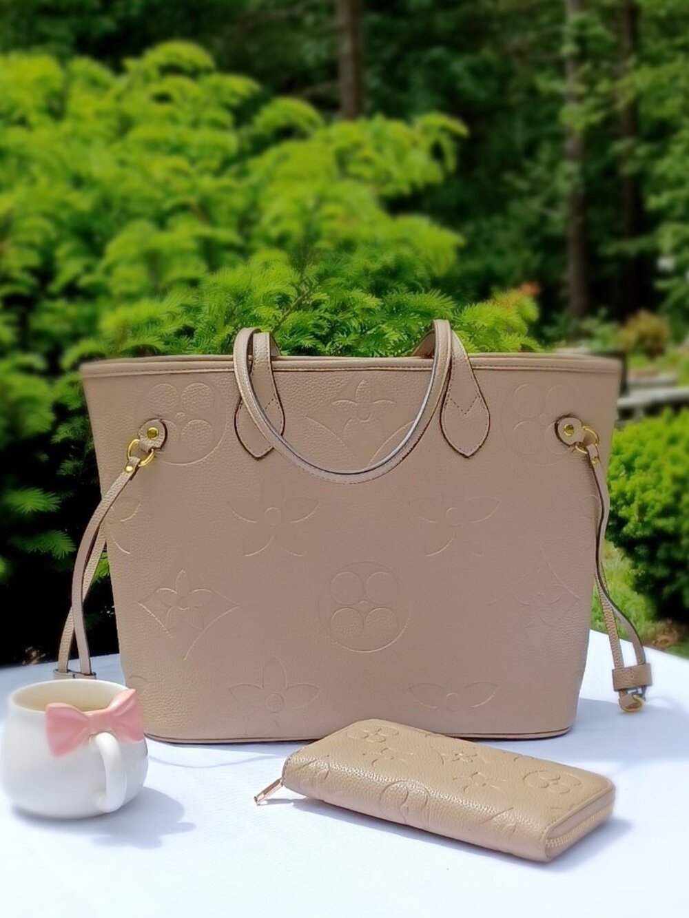 Grey Embossed Leather Tote Bag Wallet Set | Large Capacity | Everyday Luxury